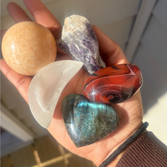 Assorted Gemstone Collection - Picture 2 of 3